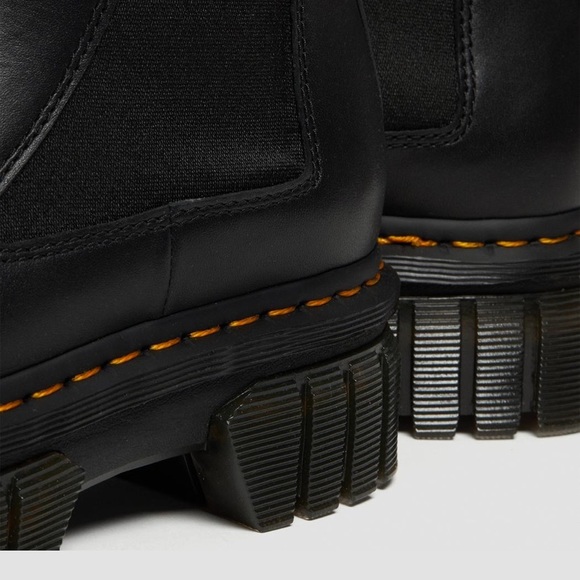 Dr Martens Audrick Chelsea Platform Boots / SoftWair - Picture 14 of 15